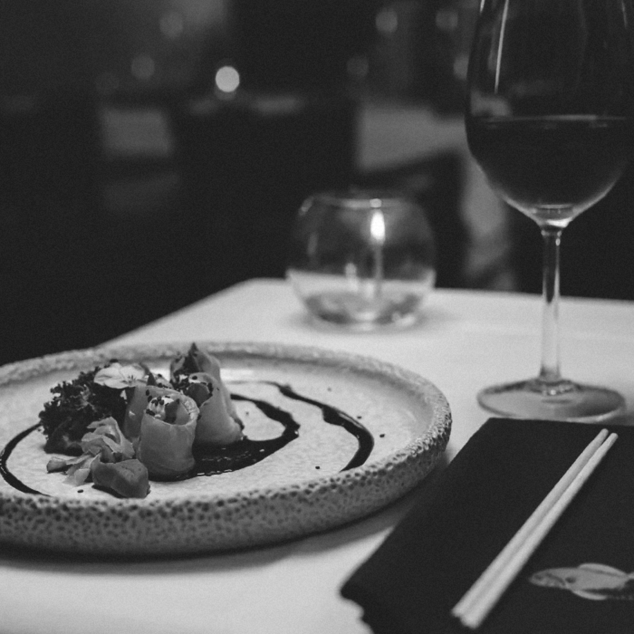 A plated dish beside a black napkin with the Chipper mark